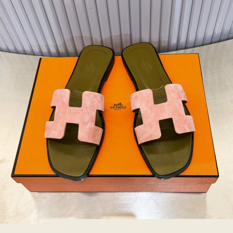 H**mes slippers